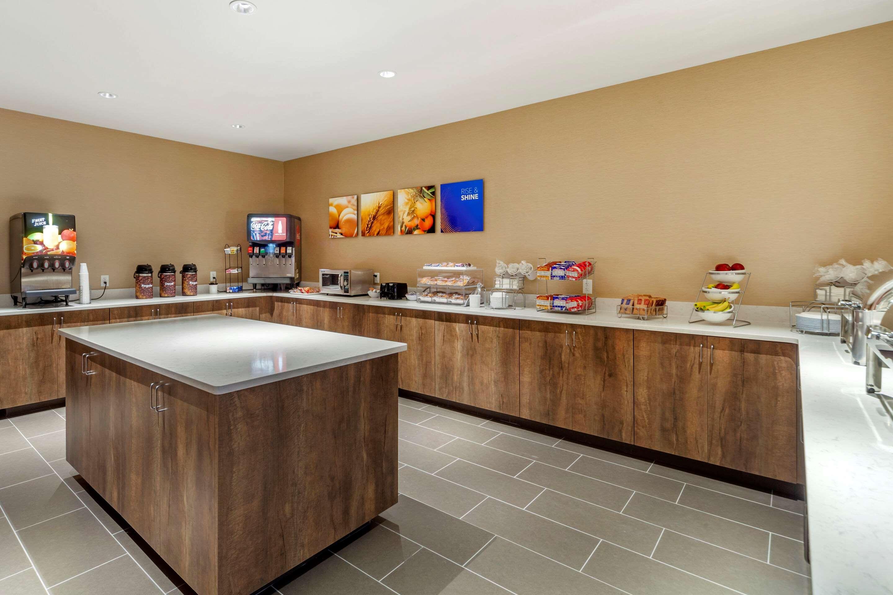 Comfort Suites Grand Island Bagian luar foto