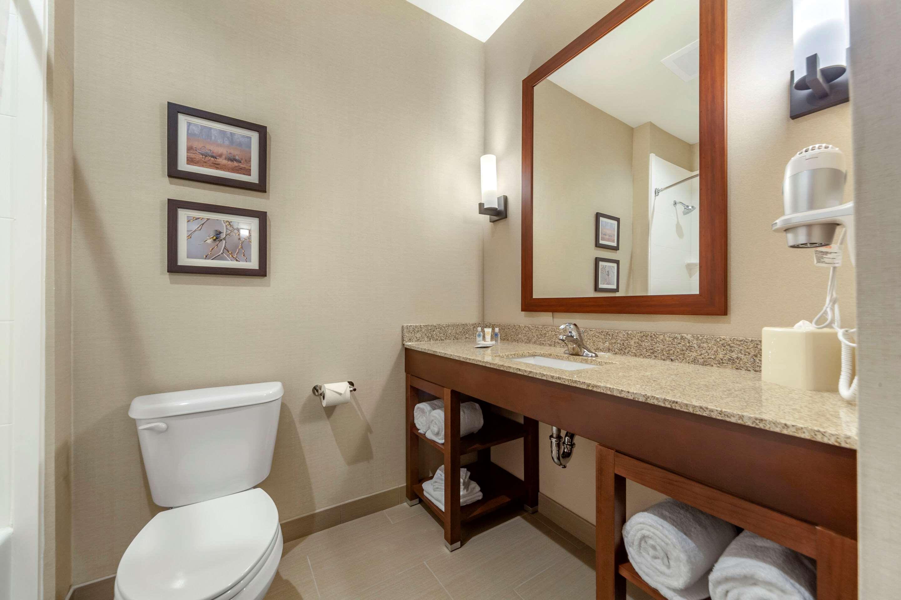 Comfort Suites Grand Island Bagian luar foto