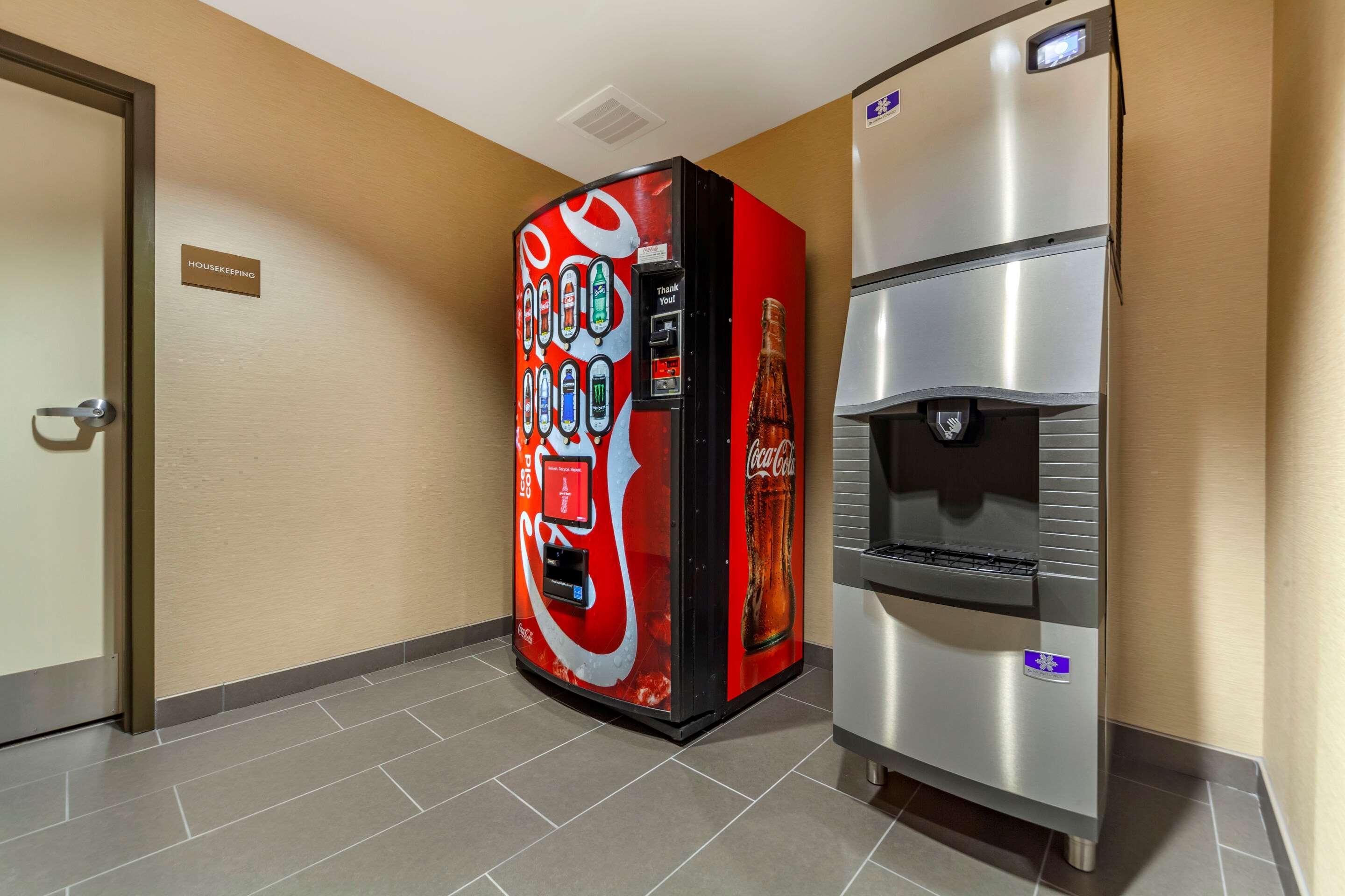 Comfort Suites Grand Island Bagian luar foto
