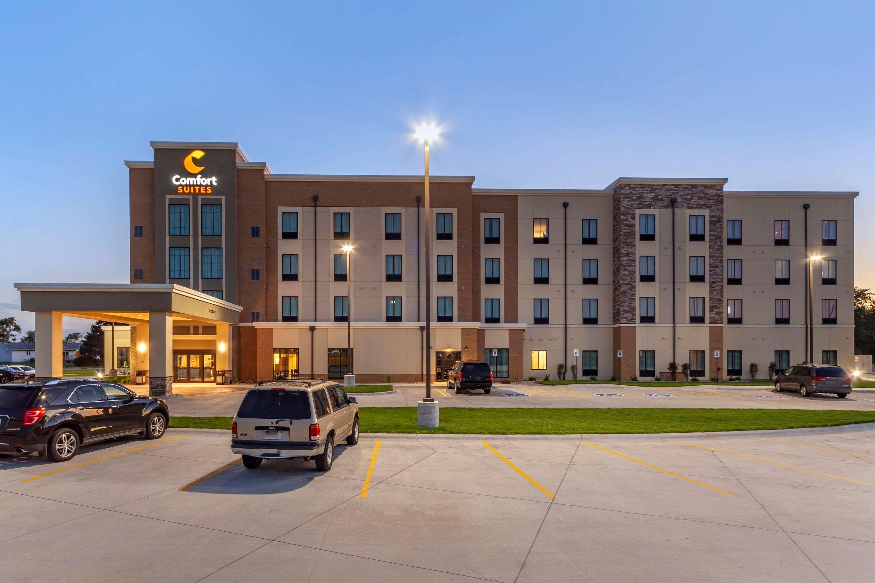 Comfort Suites Grand Island Bagian luar foto