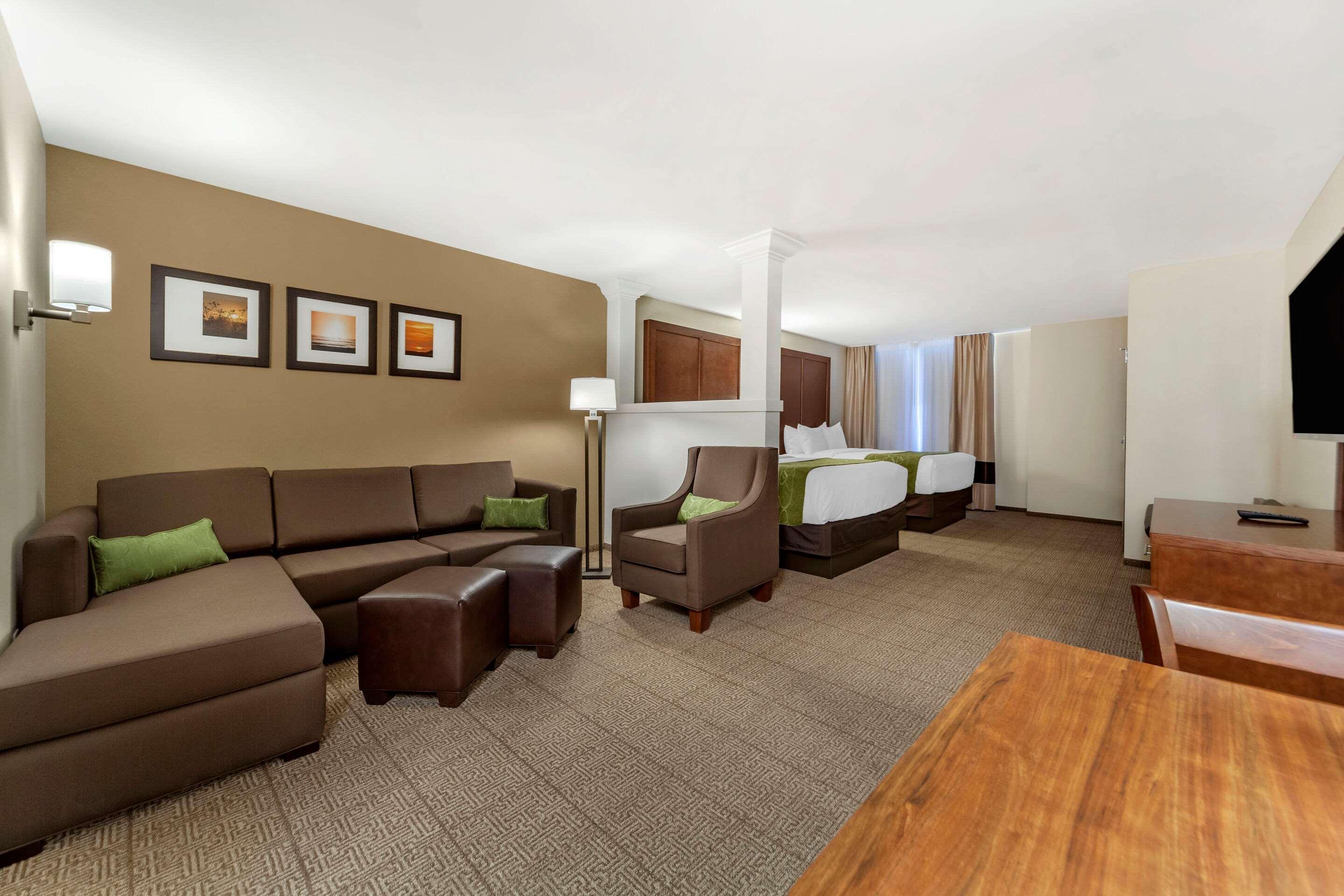 Comfort Suites Grand Island Bagian luar foto